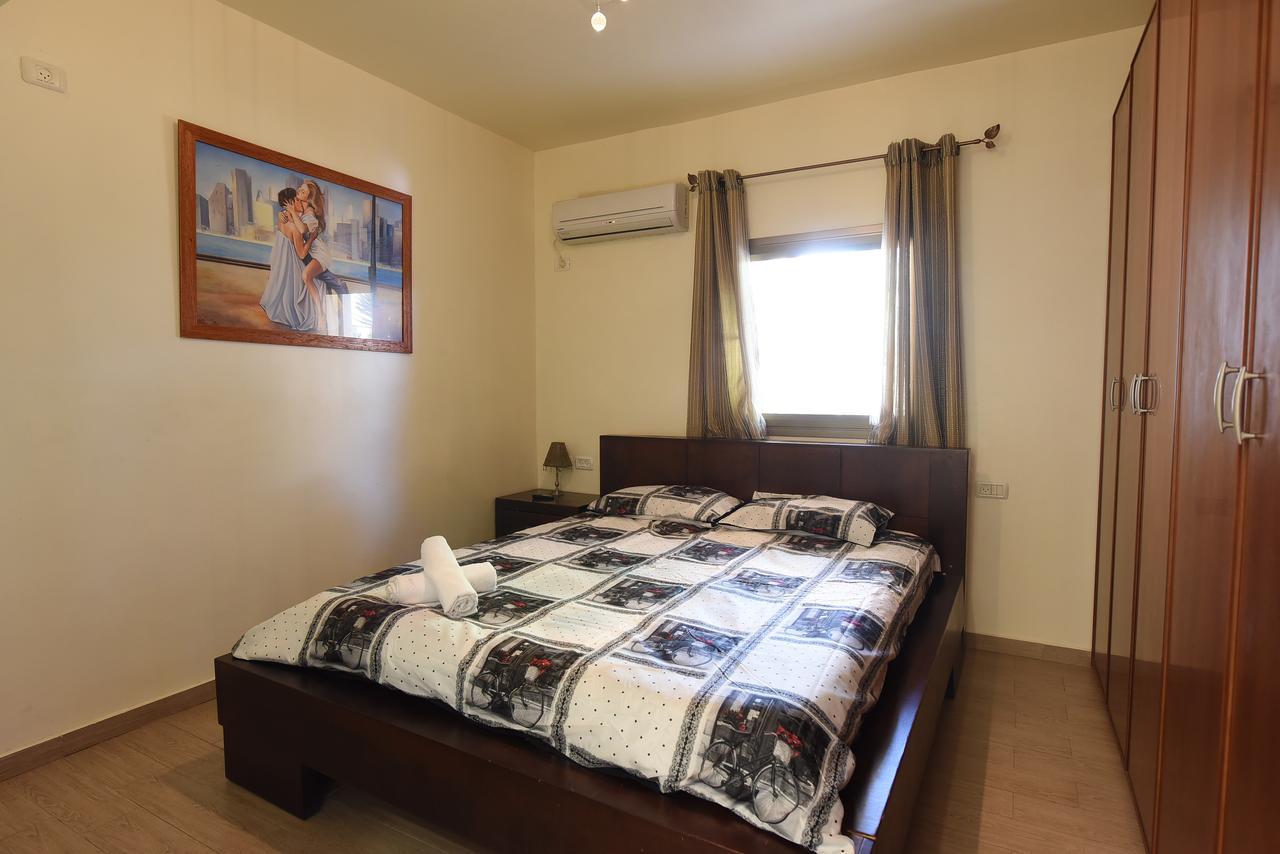 Guest house Flintstone